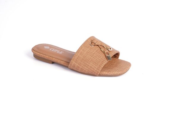Girls' flats with an attractive shine - Image 2