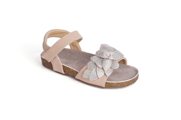 Girls' flats with an attractive shine - Image 4
