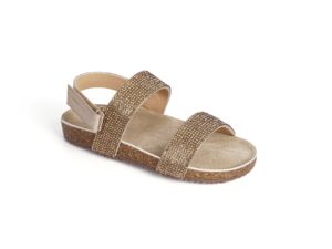 Girls' flats with an attractive shine