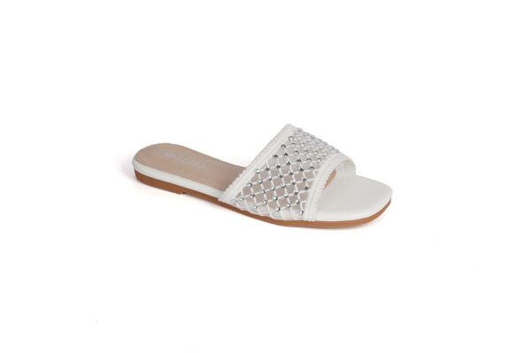 Girls' flats with an attractive shine - Image 5