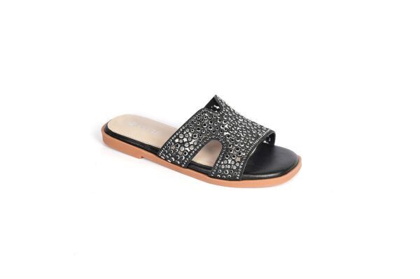 Girls' heeled shoes with a modern shine - Image 2