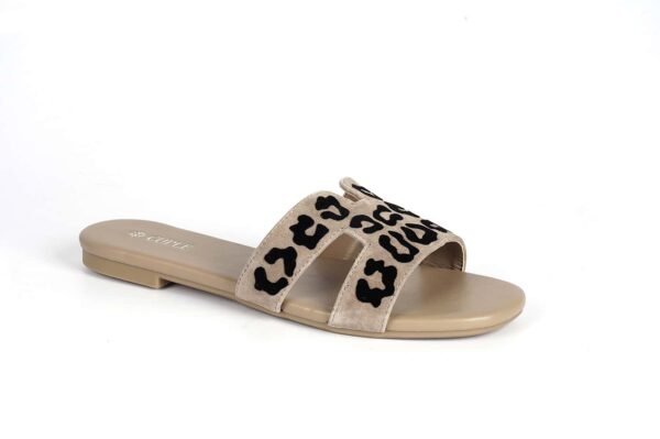 Stylish Leopard Print Slide Flats with Chic Design - Image 2