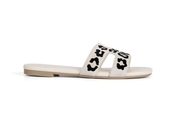 Stylish Leopard Print Slide Flats with Chic Design - Image 6