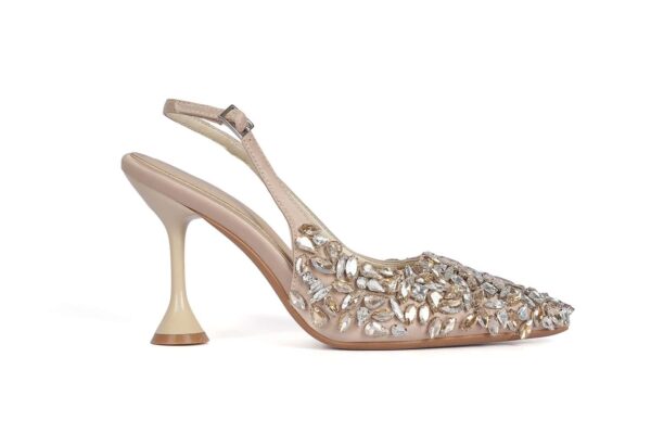 Modern Chic Heeled Slingback - Image 5
