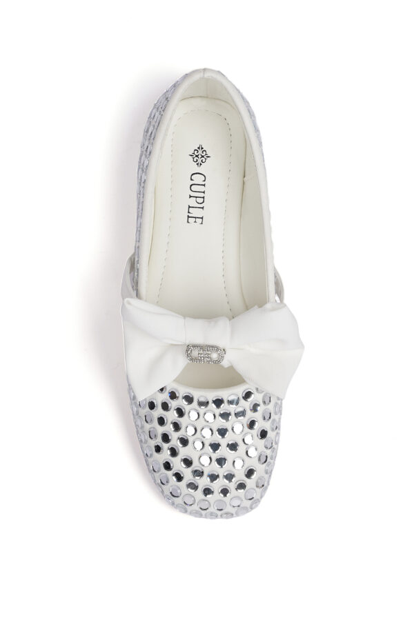 Girls' flats with an attractive shine - Image 6