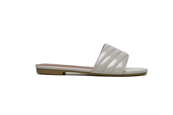 Elegant White Slide Flats with Quilted Pattern - Image 9